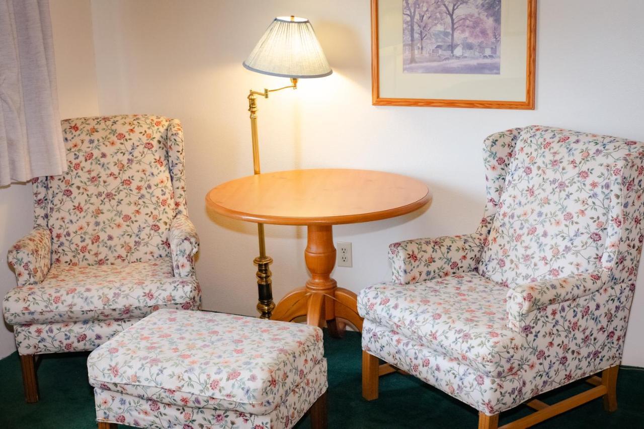 Cozy House Inn & Suites By Marifah Williamsburg Eksteriør bilde