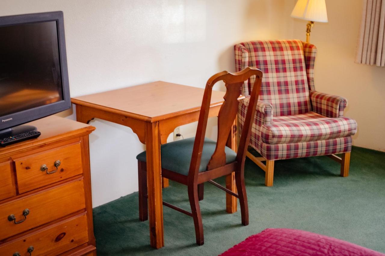 Cozy House Inn & Suites By Marifah Williamsburg Eksteriør bilde