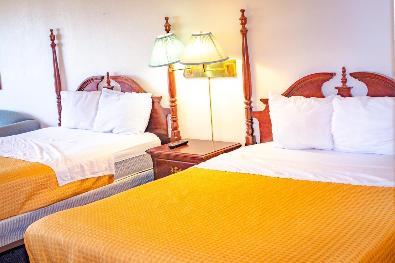 Cozy House Inn & Suites By Marifah Williamsburg Eksteriør bilde