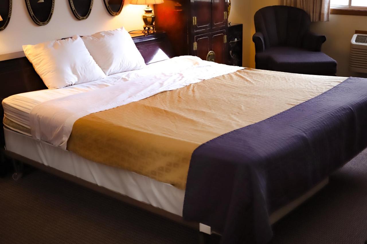Cozy House Inn & Suites By Marifah Williamsburg Eksteriør bilde